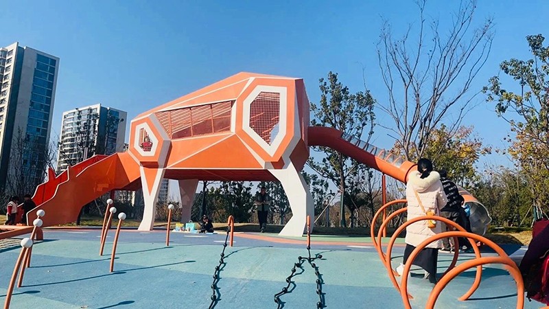 新型户外游乐场设施